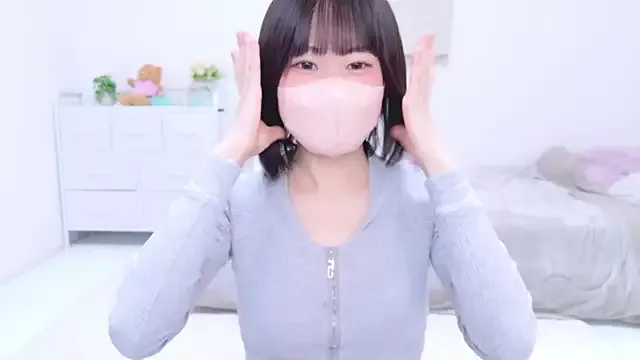 Offline Im_Yu-na on StripChat