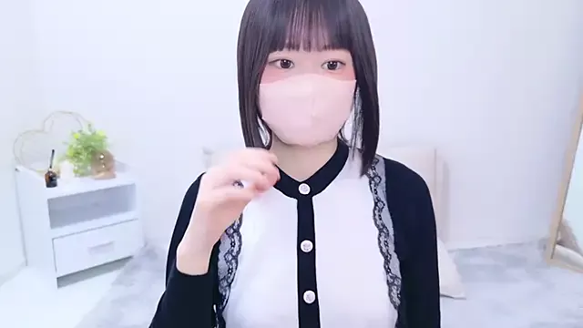 Offline Im_Yu-na on StripChat