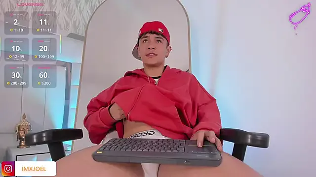 Offline imxjoel on StripChat