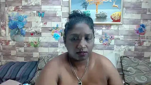 Indian_tracy on StripChat