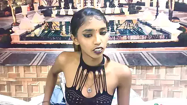 Offline IndianSexySlender on StripChat