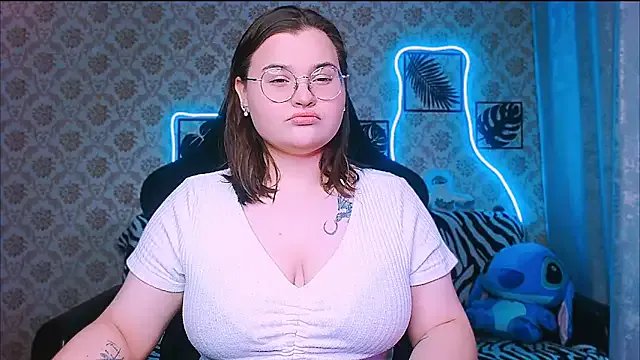 InLoveWithLife26 on StripChat