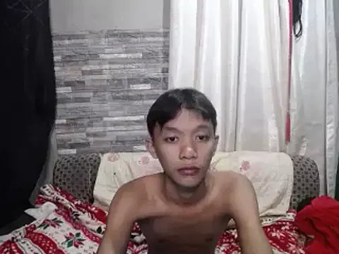 Innocentfucker on StripChat