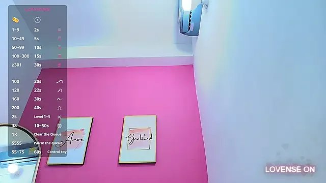 innocentlady_ on StripChat