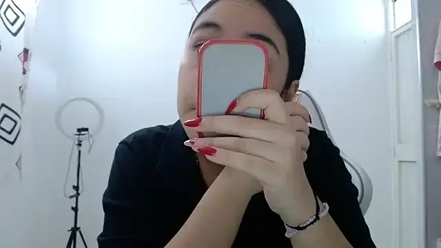 InocentHeaven1 on StripChat