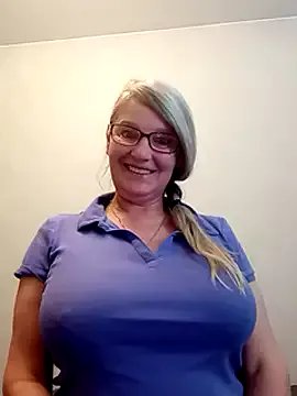 irinamaux on StripChat