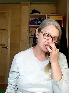 irinamaux on StripChat