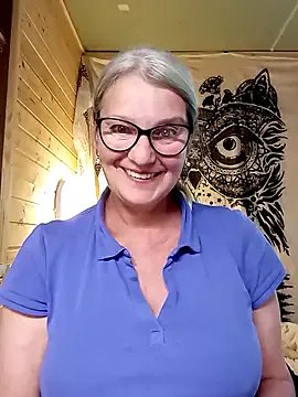 irinamaux on StripChat