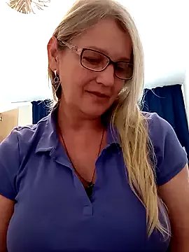 irinamaux on StripChat