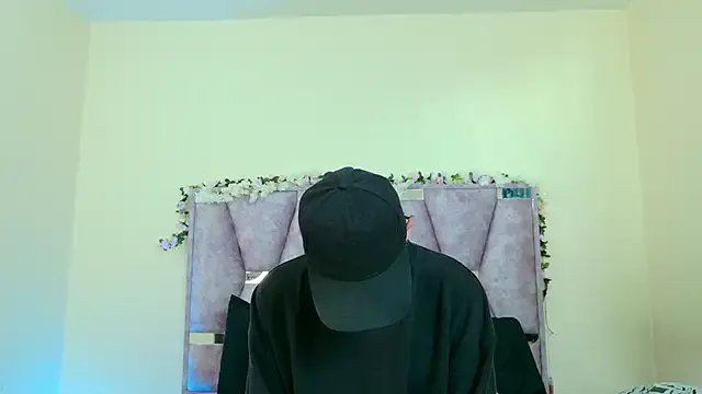 iris_and_damian on StripChat