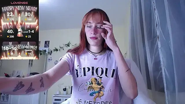 IsaBaileys_ — montrer les seins 