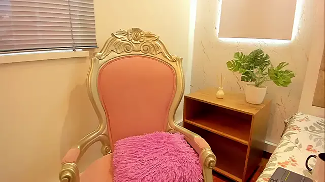 Group IsabelaWoods on StripChat