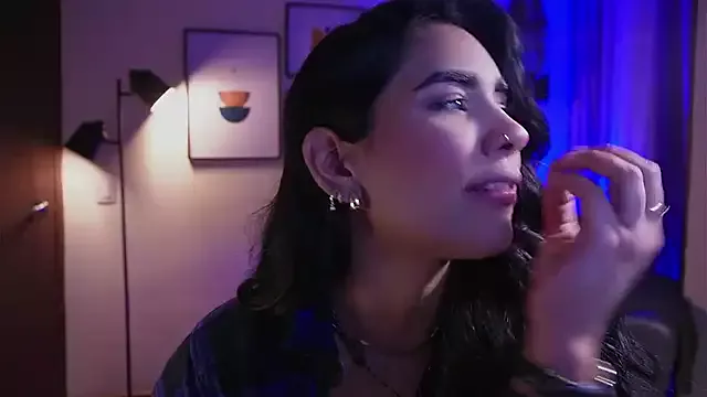 Freechat Isabella_dior on StripChat