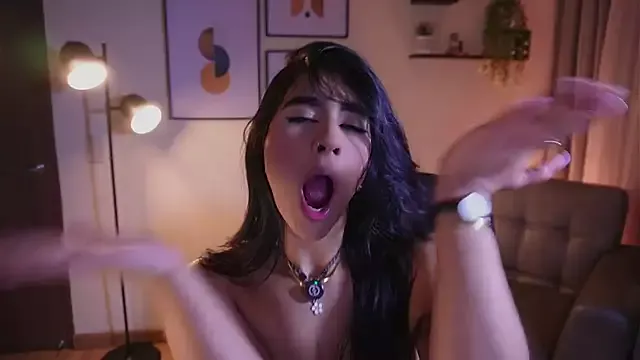 Freechat Isabella_dior on StripChat