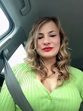 IsabellaEtha on StripChat