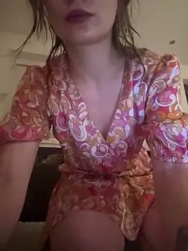 IsabellaEtha on StripChat