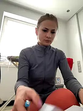 IsabellaEtha on StripChat