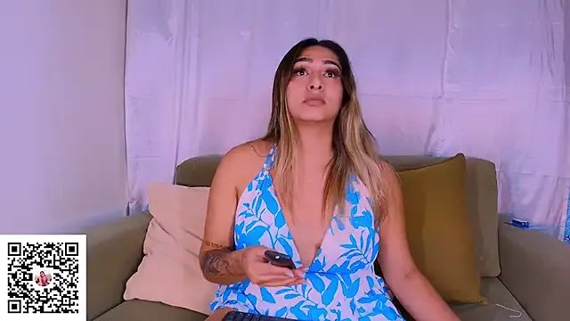 ISABELLASSMITH on StripChat