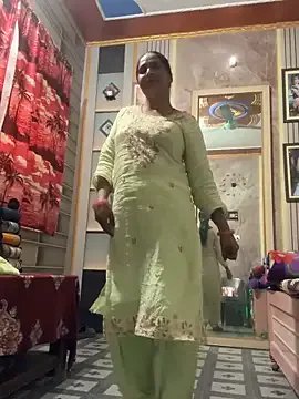 its_anvi on StripChat