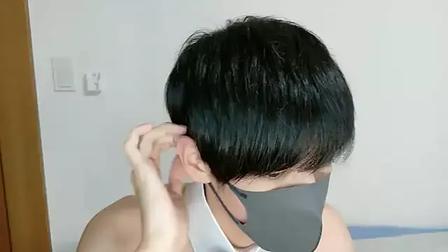 Offline itsme_LEON on StripChat