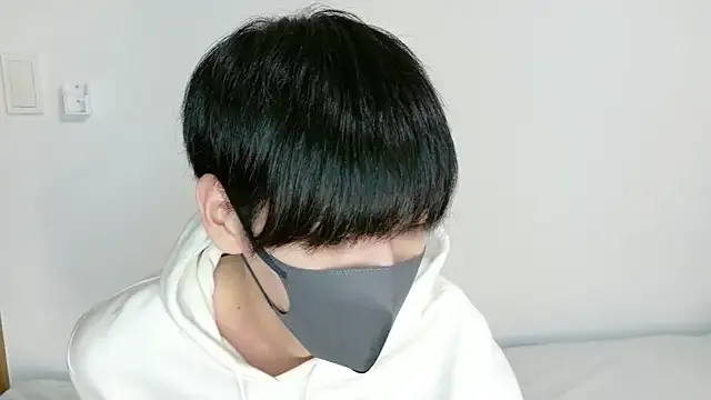 Offline itsme_LEON on StripChat