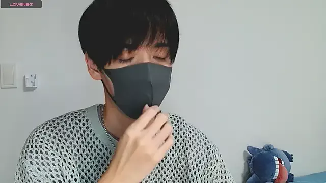 Offline itsme_LEON on StripChat