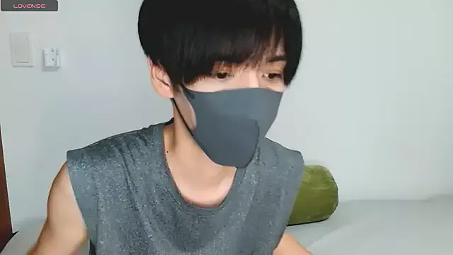 Offline itsme_LEON on StripChat