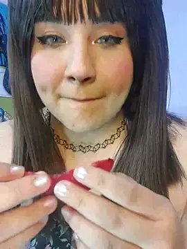 ItsNaiixa on StripChat