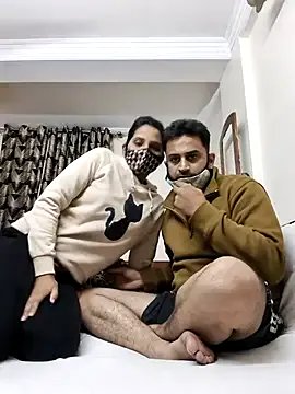 ITZ_GURU on StripChat