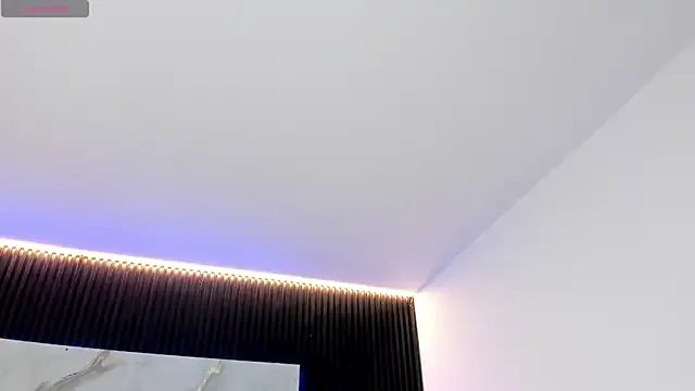 Ivaannaa_ on StripChat