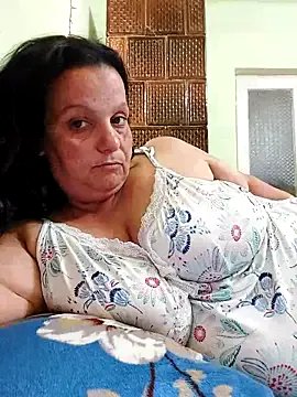 IvettkeXXX on StripChat