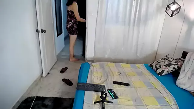 Offline ivonne__hott1 on StripChat