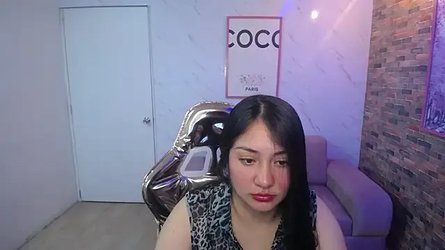 Ivony18_b on StripChat