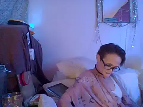 Offline ivylee31 on StripChat