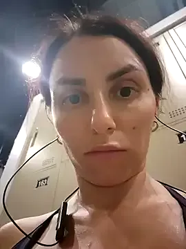 Offline Izabella_Bella on StripChat