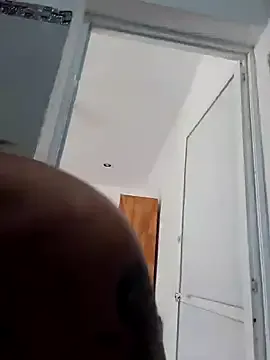 Offline Izy_cute_ on StripChat