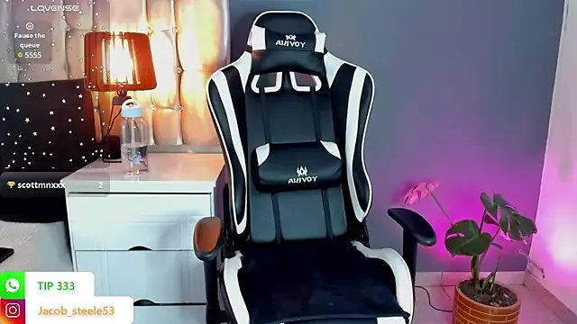 Jacob_Steele53 on StripChat