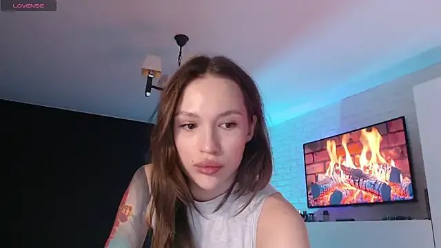 Jade_Lumin on StripChat