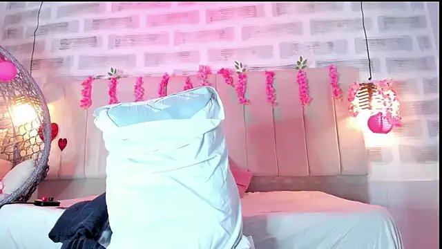 jade_swet on StripChat