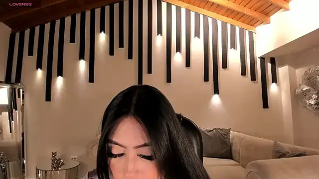 JadeEvansX on StripChat