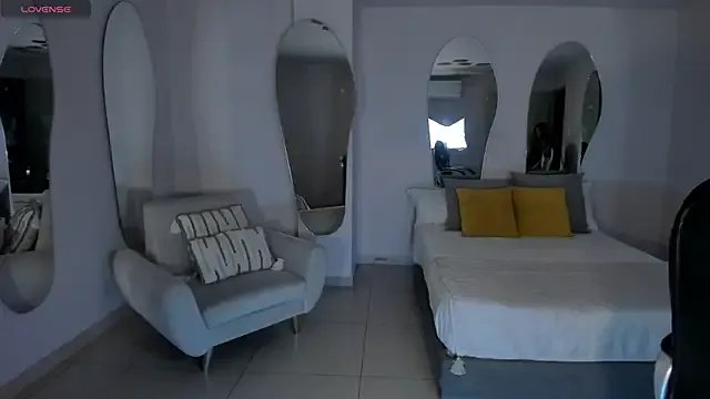 JadeEvansX on StripChat