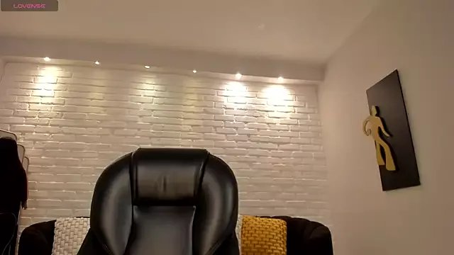 JadeEvansX on StripChat