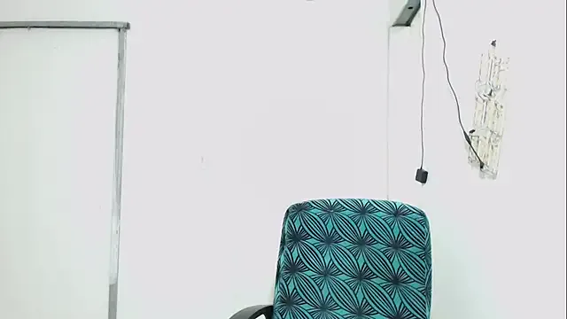 Offline jannyheat on StripChat