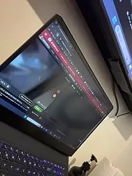 JanyLunaa on StripChat