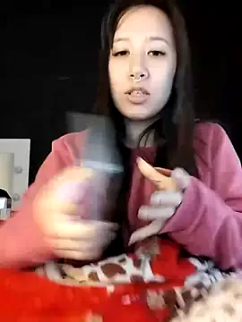 Offline Japabaixinha on StripChat