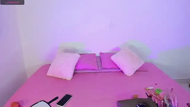 JasmineRose7 on StripChat