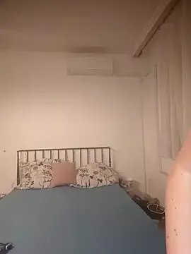 Jassiundich2 on StripChat