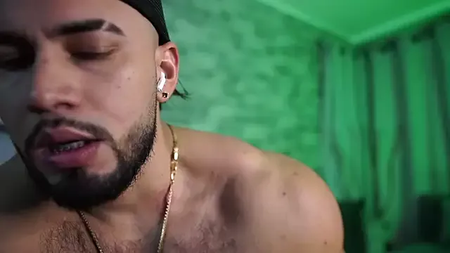 Freechat jaxon_colton on StripChat