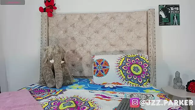 Offline jazz_parker on StripChat