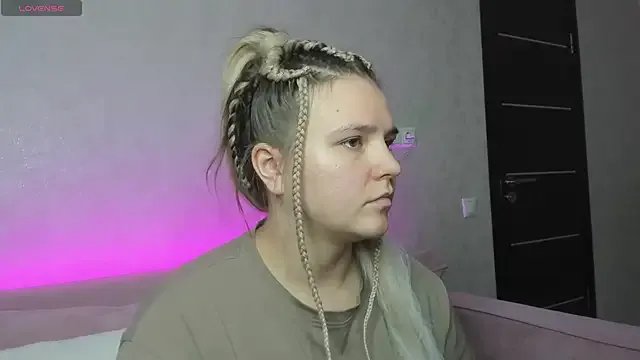 Jenny_Jimmy on StripChat